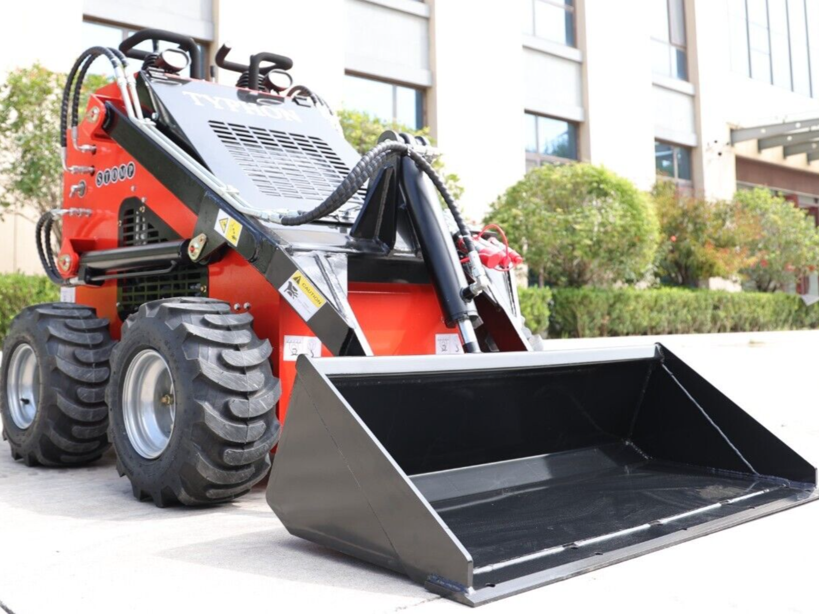 Mini SkidSteer Loader Track Wheel Honda EPA Gas 22.1 HP Engine NEW