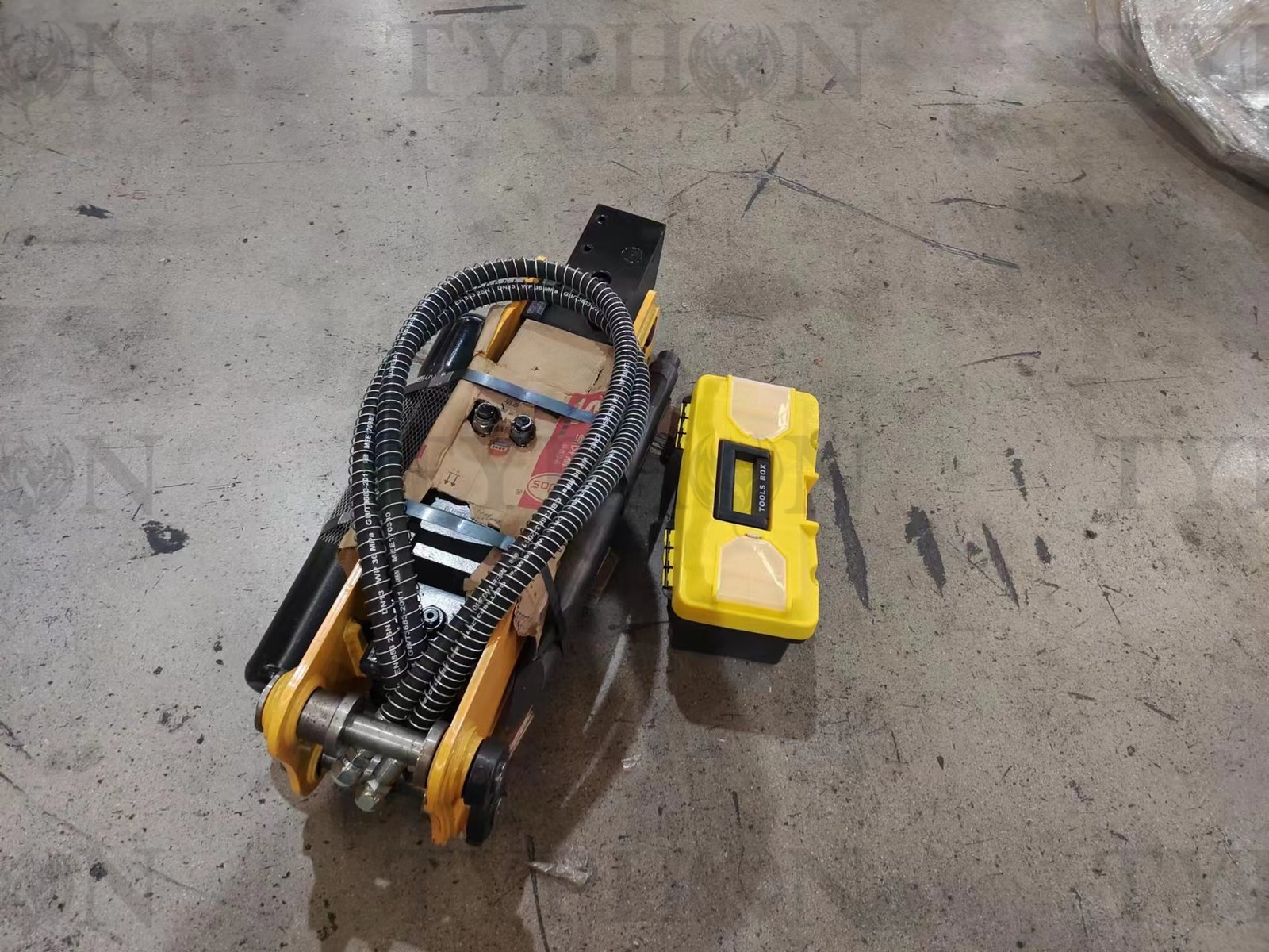 2.5 ton Mini Excavator Attachment Hydraulic Hammer Top Type Rock Breaker Generic - Image 7