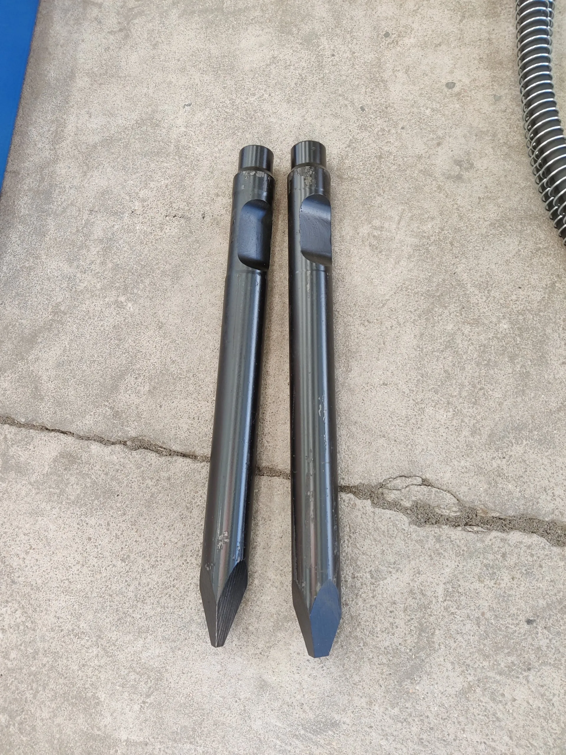 TYPHON Attachments Hydraulic Break Hammer Attachment for Mini Digger USA - Image 11