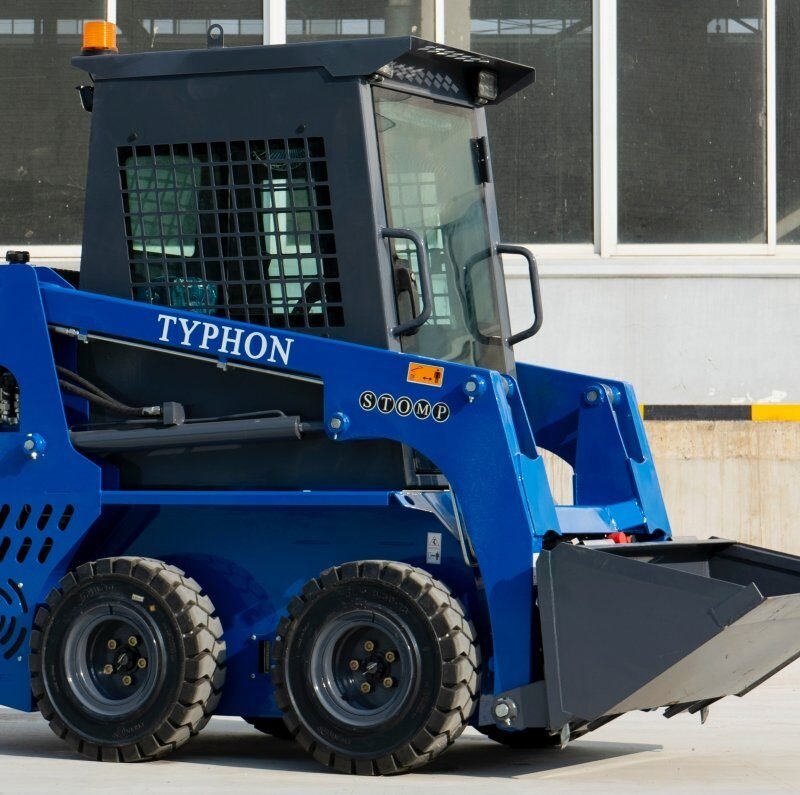 Brand New TYPHON STOMP Mini Skid Steer Kubota D1105 Diesel EPA Engine USA