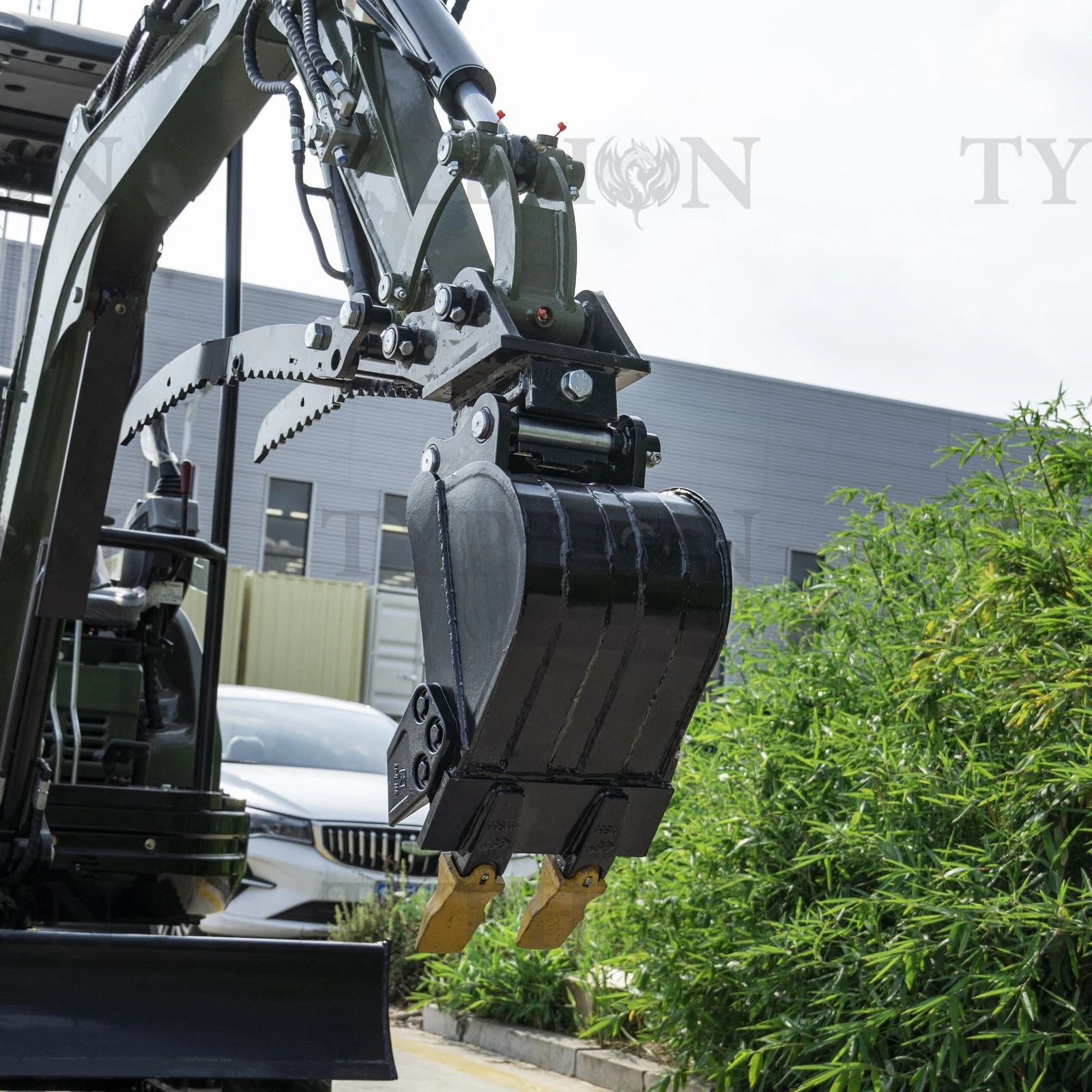 Narrow Bucket Attachment for 2-3 ton Mini Excavator Trenching Bucket 300mm - Image 2