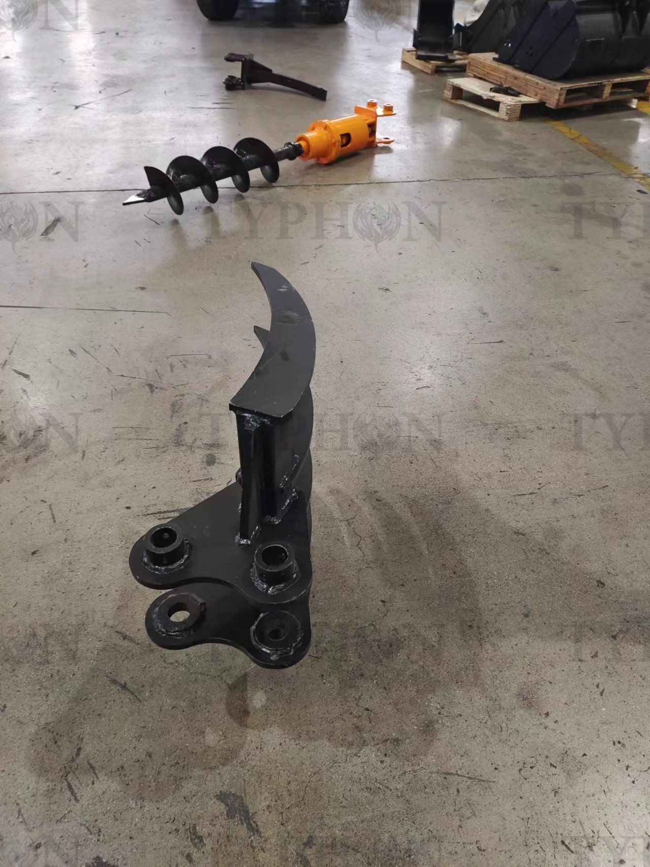 Mini Excavator Attachment Rake 22" Wide TYPHON Attachments For 2-3.5 ton Diggers - Image 2