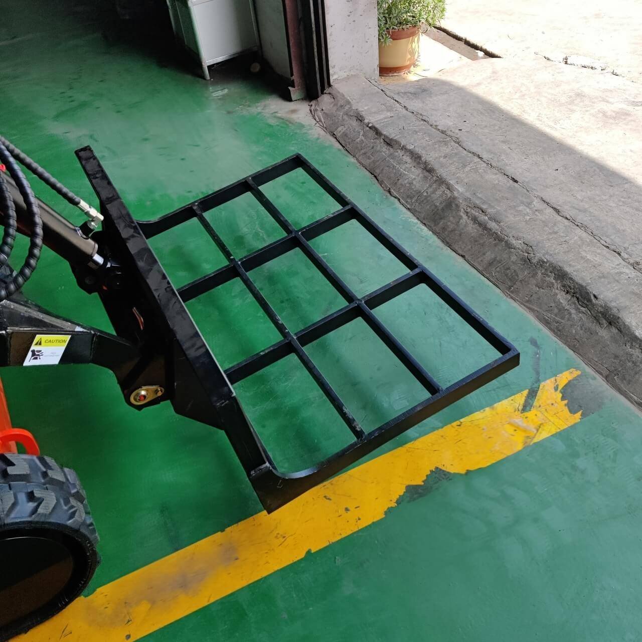 Skid Steer Loader Land Leveler Attachment - Image 2
