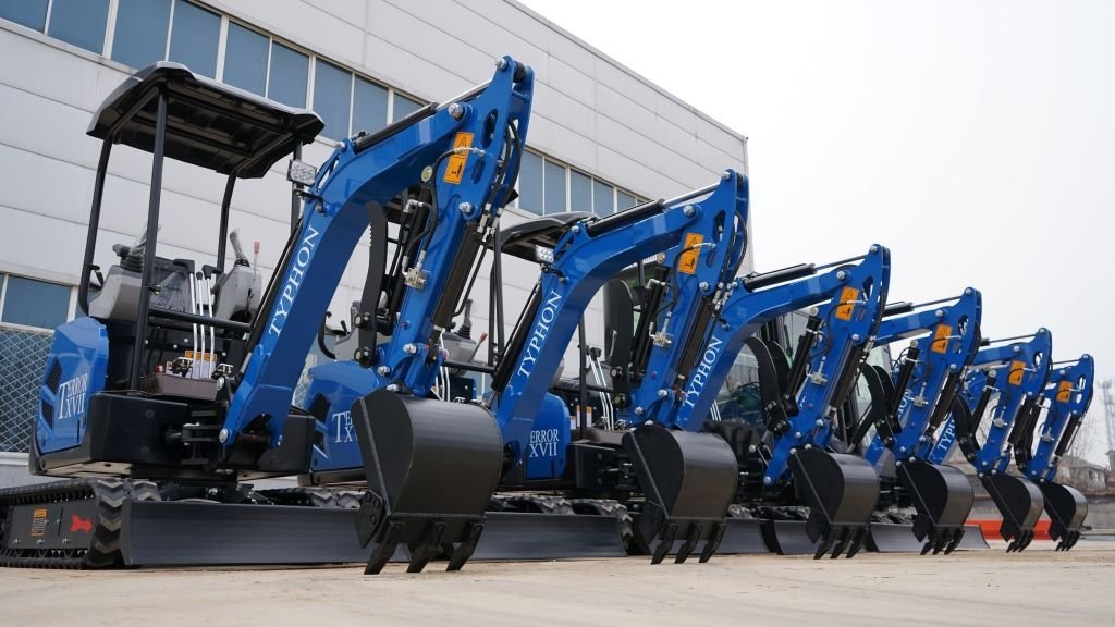 2025 4000 lb TYPHON TERROR XVII Cabin Mini Excavator Rubber Track with Kubota D902 Diesel Engine USA - Image 5