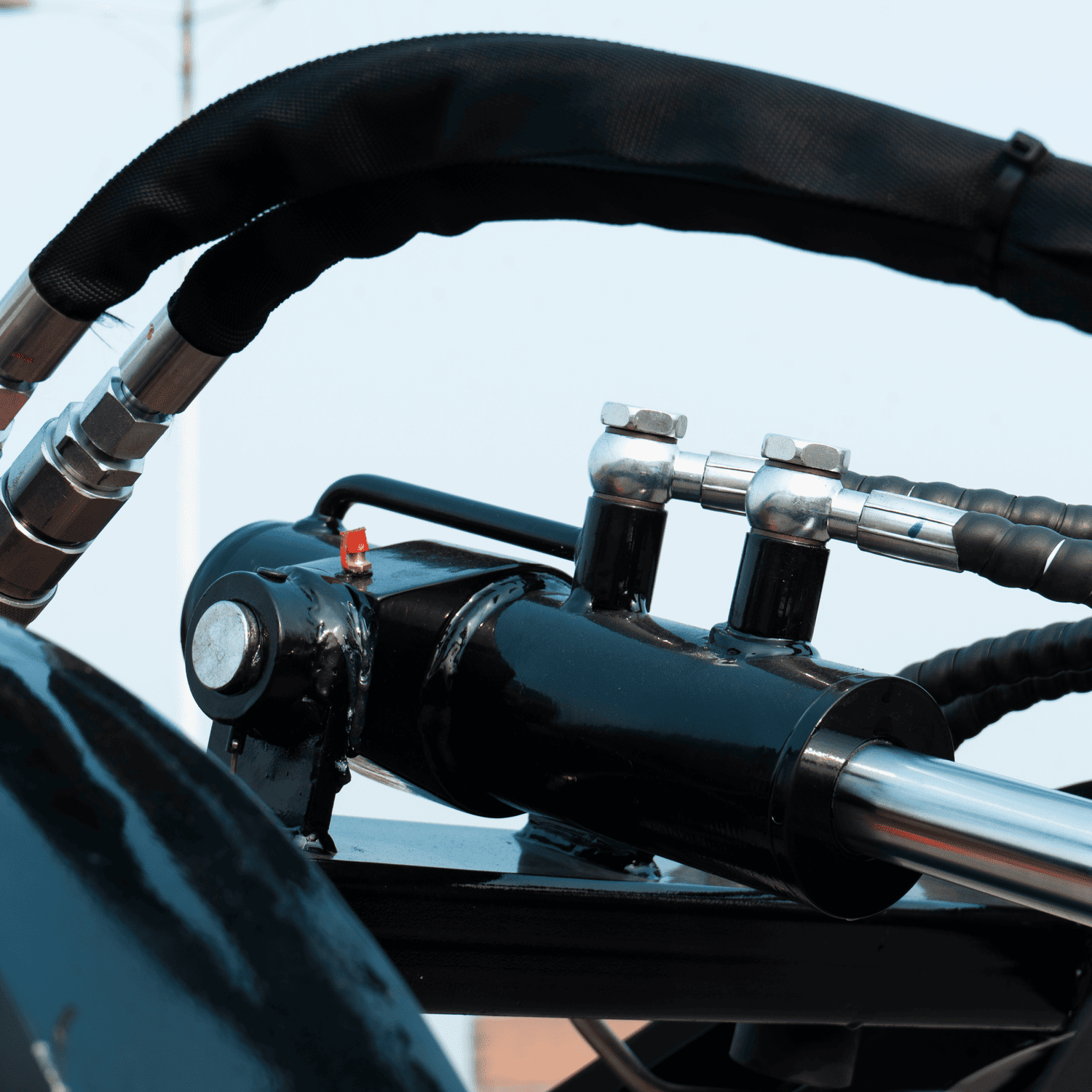 TYPHON STOMP X1300 & STOMP 509 Mini Skid Steer Auger Attachment 200mm Hydraulic - Image 4