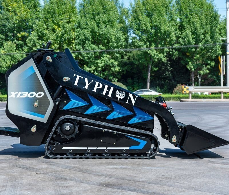 Brand New TYPHON STOMP X1300 25HP Kubota Diesel Mini Skid Steer Loader