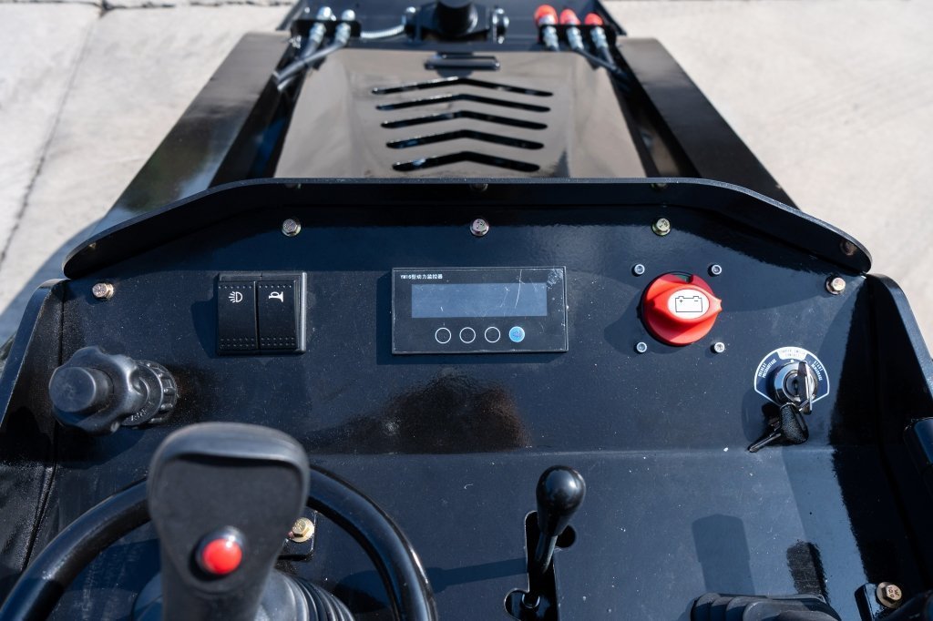 Brand New TYPHON STOMP X1300 25HP Kubota Diesel Mini Skid Steer Loader - Image 7