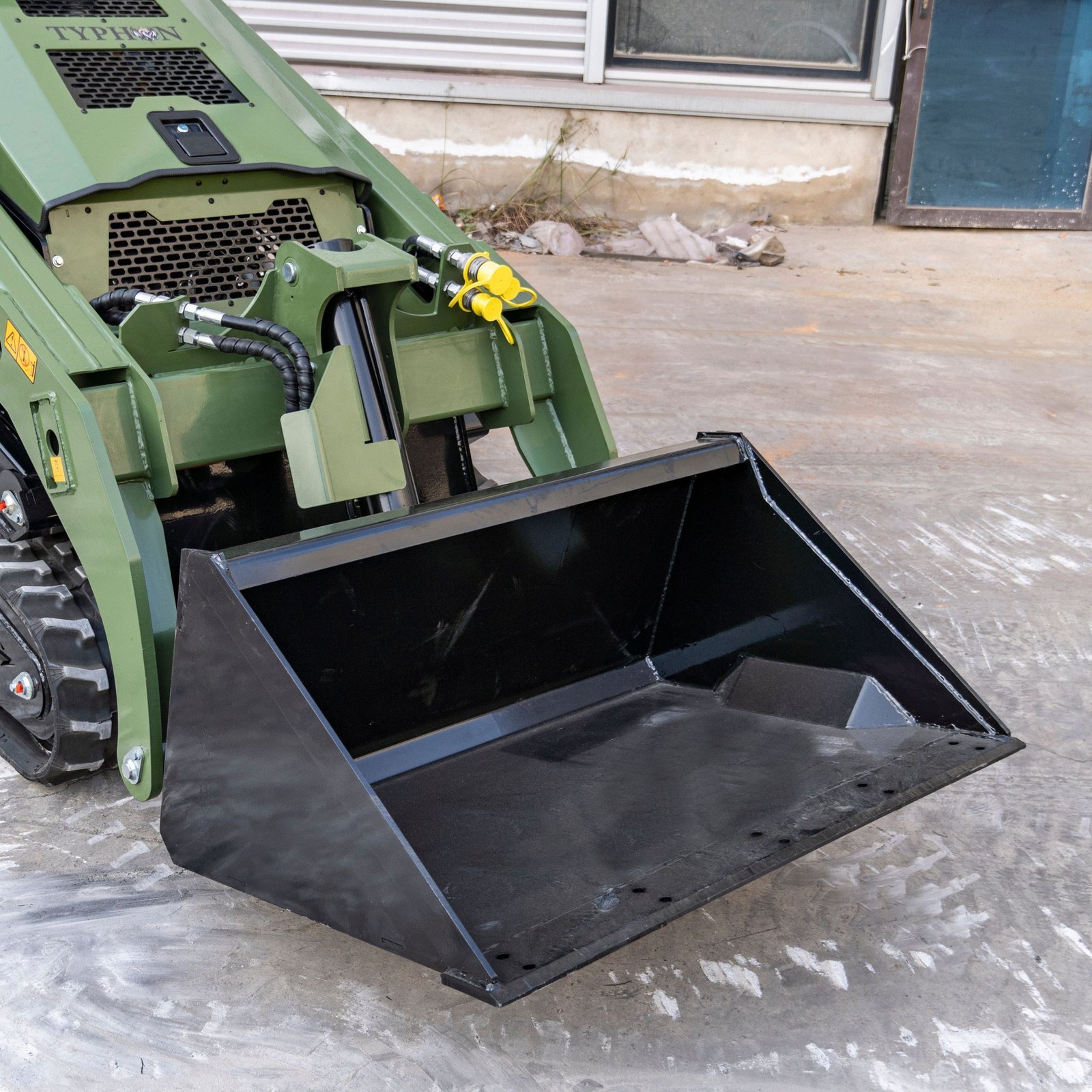 TYPHON Stomp V1000 24HP Kubota D1105 Water Cooled Diesel Skid Steer Pilot Control - Image 20