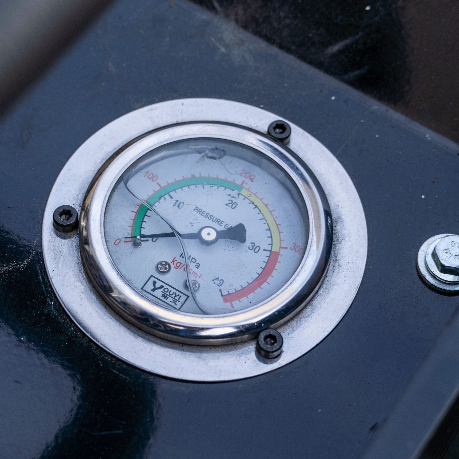 TYPHON Stomp V1000 24HP Kubota D1105 Water Cooled Diesel Skid Steer Pilot Control - Image 28