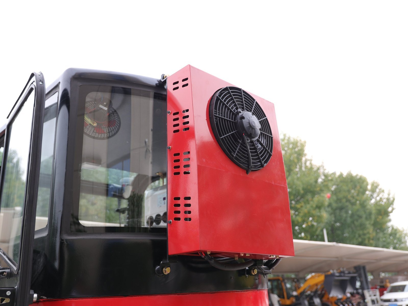 TYPHON TERROR X2 Mini Excavator 2.7 Ton EPA Diesel Perkins Engine USA - Image 8