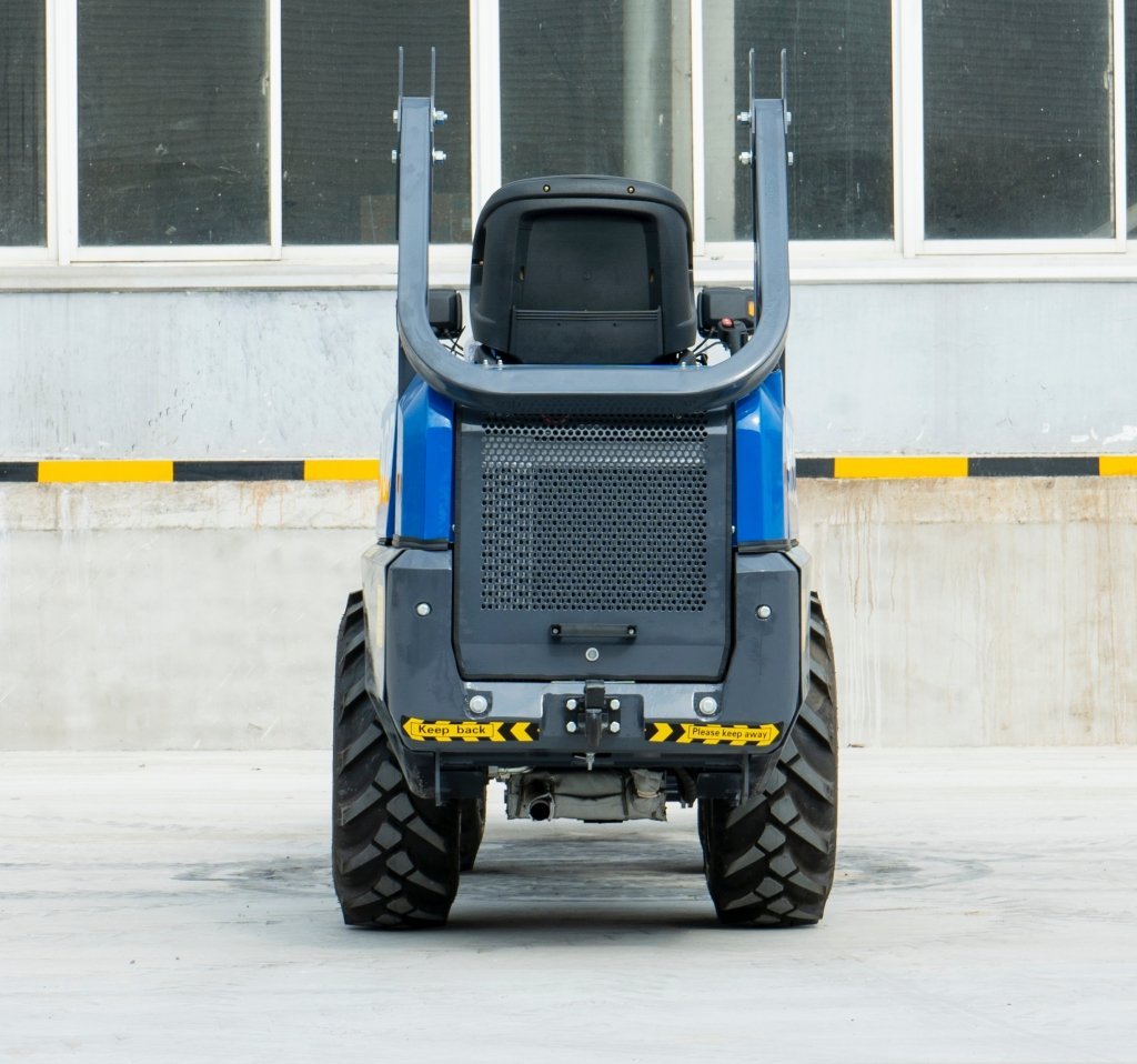 New TYPHON Telescopic Wheel Loader with Kubota D1105 engine 25 hp 1 ton Load USA - Image 12