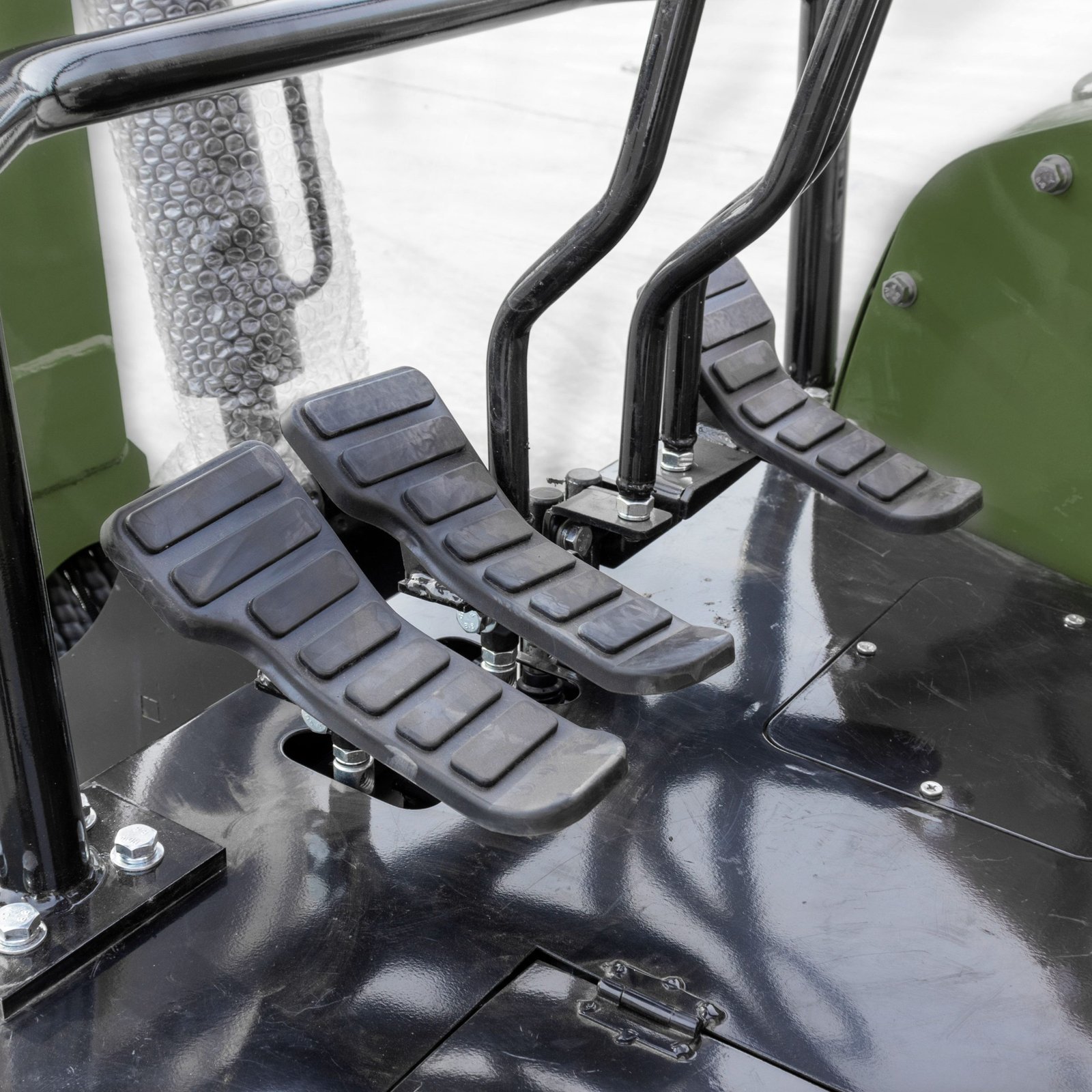 2025 4000 lb Typhon Terror XVIII Mini Excavator Rubber Track with Kubota Diesel Engine USA - Image 2