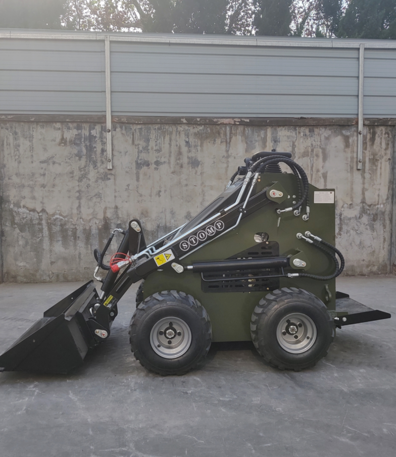 Skid Steer Loader Wheeled 22.1 HP Honda EPA Gasoline Engine for Gardens, Farming