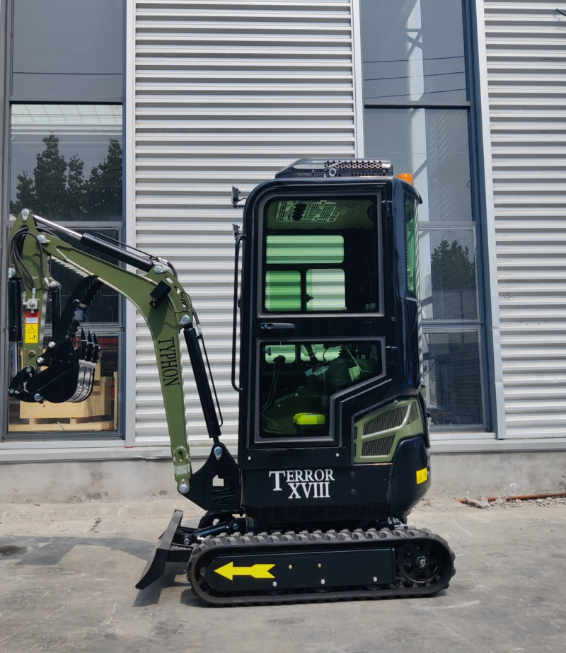 Green TYPHON TERROR XVIII Prestige 2 Ton Mini Excavator KUBOTA Diesel Engine USA