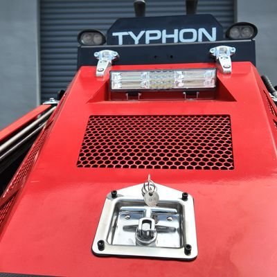 Brand New TYPHON STOMP V900 1.4 Ton Mini Track Loader Featuring Dual Auxiliary Hydraulics & Kubota D1105 25HP USA Engine - Image 33